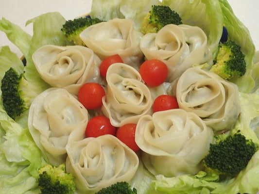 マエポーの豚バラで薔薇餃子