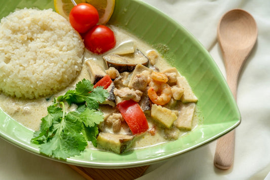 タイ料理でお馴染みグリーンカレーであったまろ。